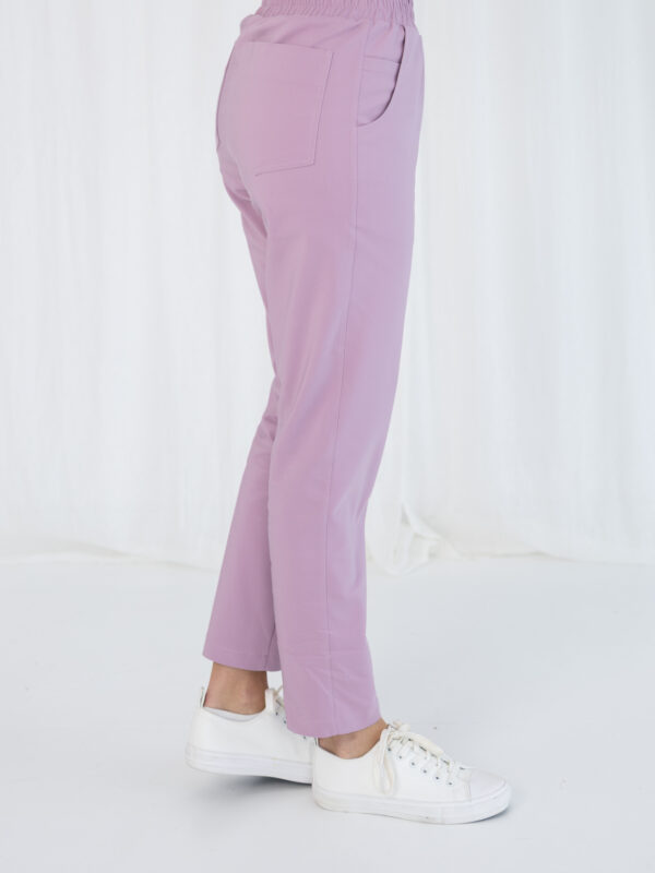 SPODNIE MEDYCZNE DAMSKIE – SCRUBS PROSTE – PREMIUM – LILIOWY RÓŻ