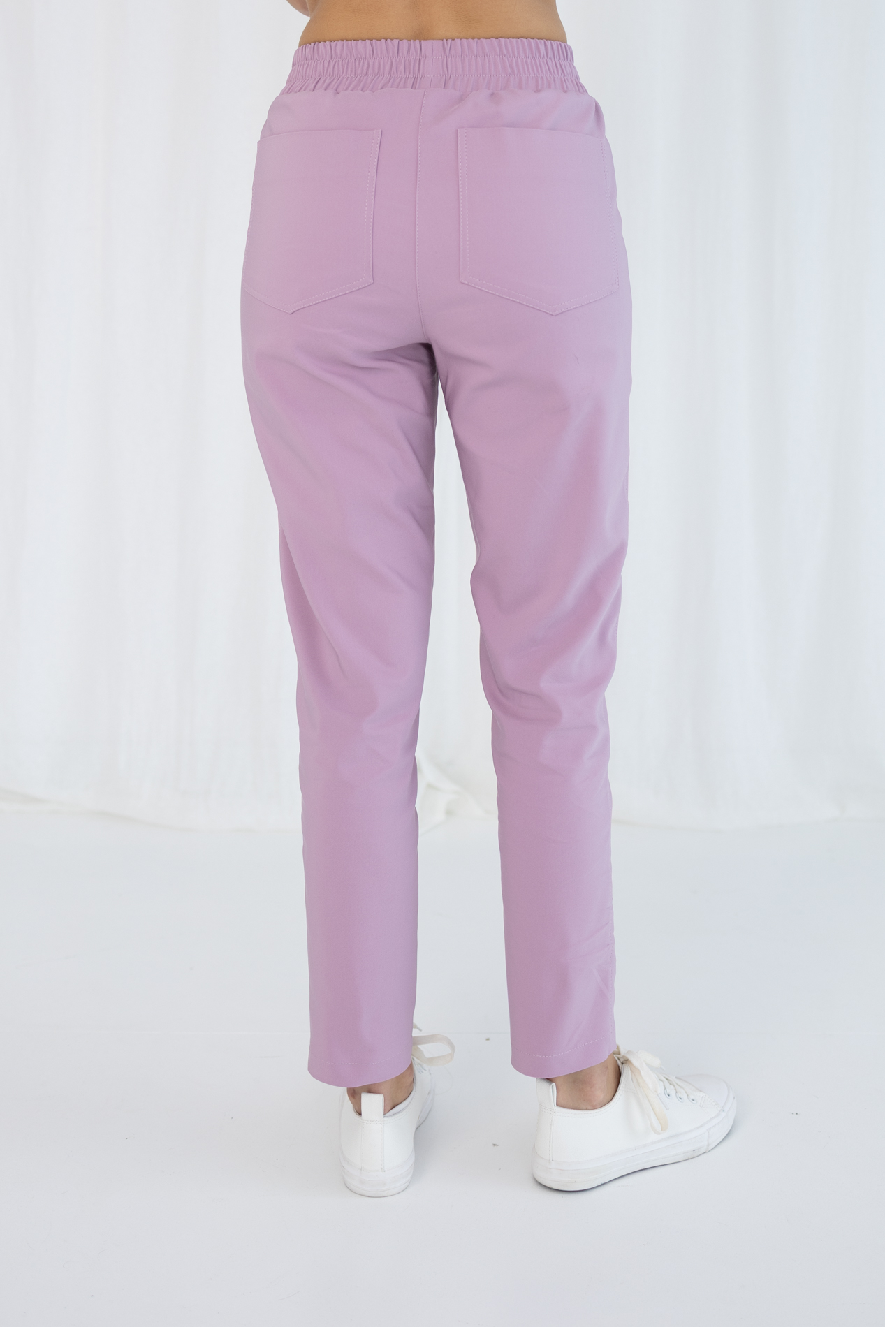 SPODNIE MEDYCZNE DAMSKIE – SCRUBS PROSTE – PREMIUM – LILIOWY RÓŻ - obrazek 3