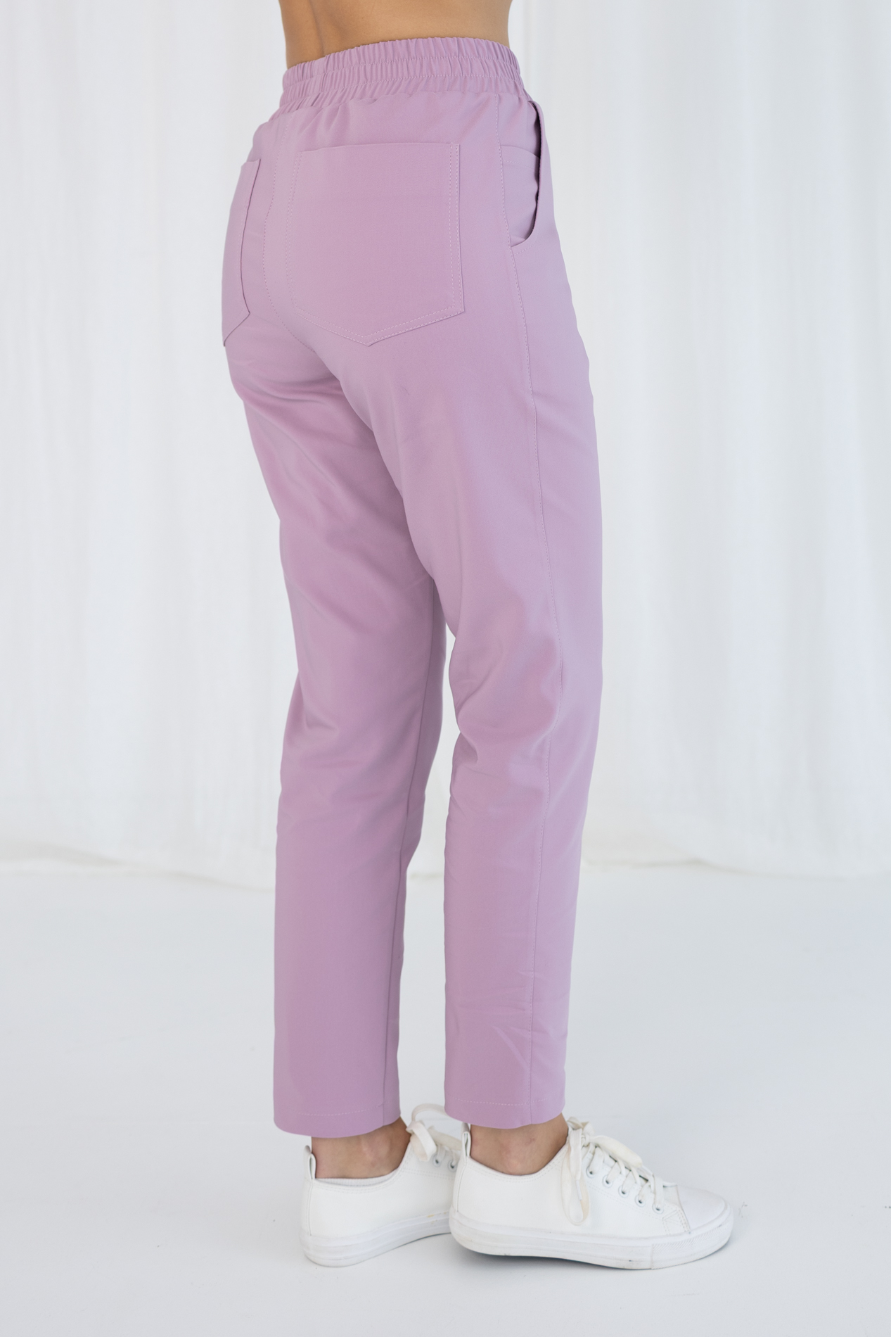 SPODNIE MEDYCZNE DAMSKIE – SCRUBS PROSTE – PREMIUM – LILIOWY RÓŻ - obrazek 2